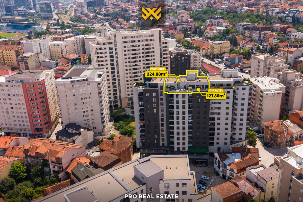 apartment Penthouse 224.88m² + 127.86m² for sale në Tophane 2